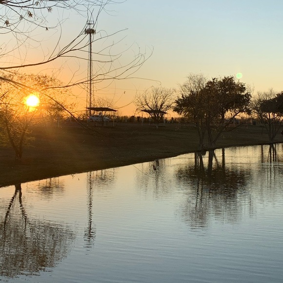 Meet your Posher, Sandra - Picture 3 of 8